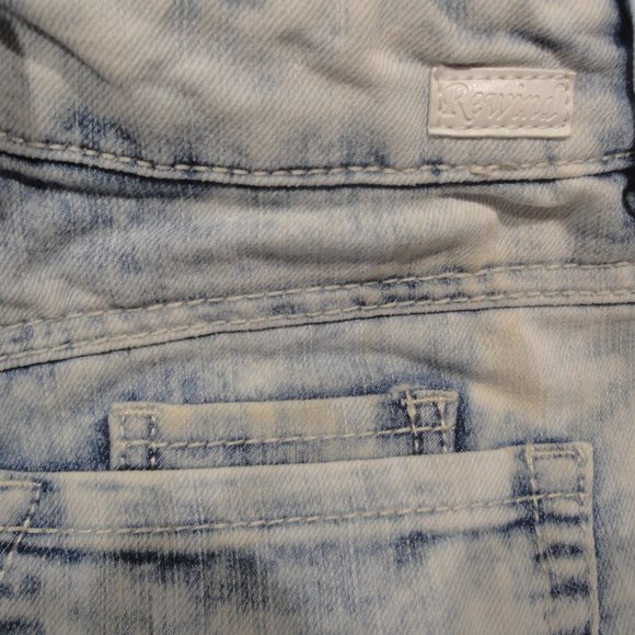 Rewind Distressed Denim Shorts with Fancy embroidered lace detail Size 1 - Picture 5 of 10